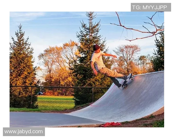 重庆滑板队在滑板节奏排行榜中荣获第五名展现出色实力与团队风采