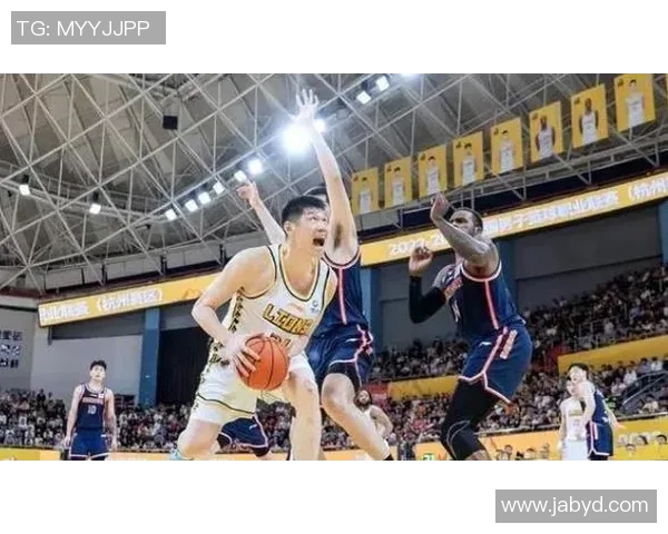 广州篮球队战术解析：如何提升球队竞争力与战术执行力